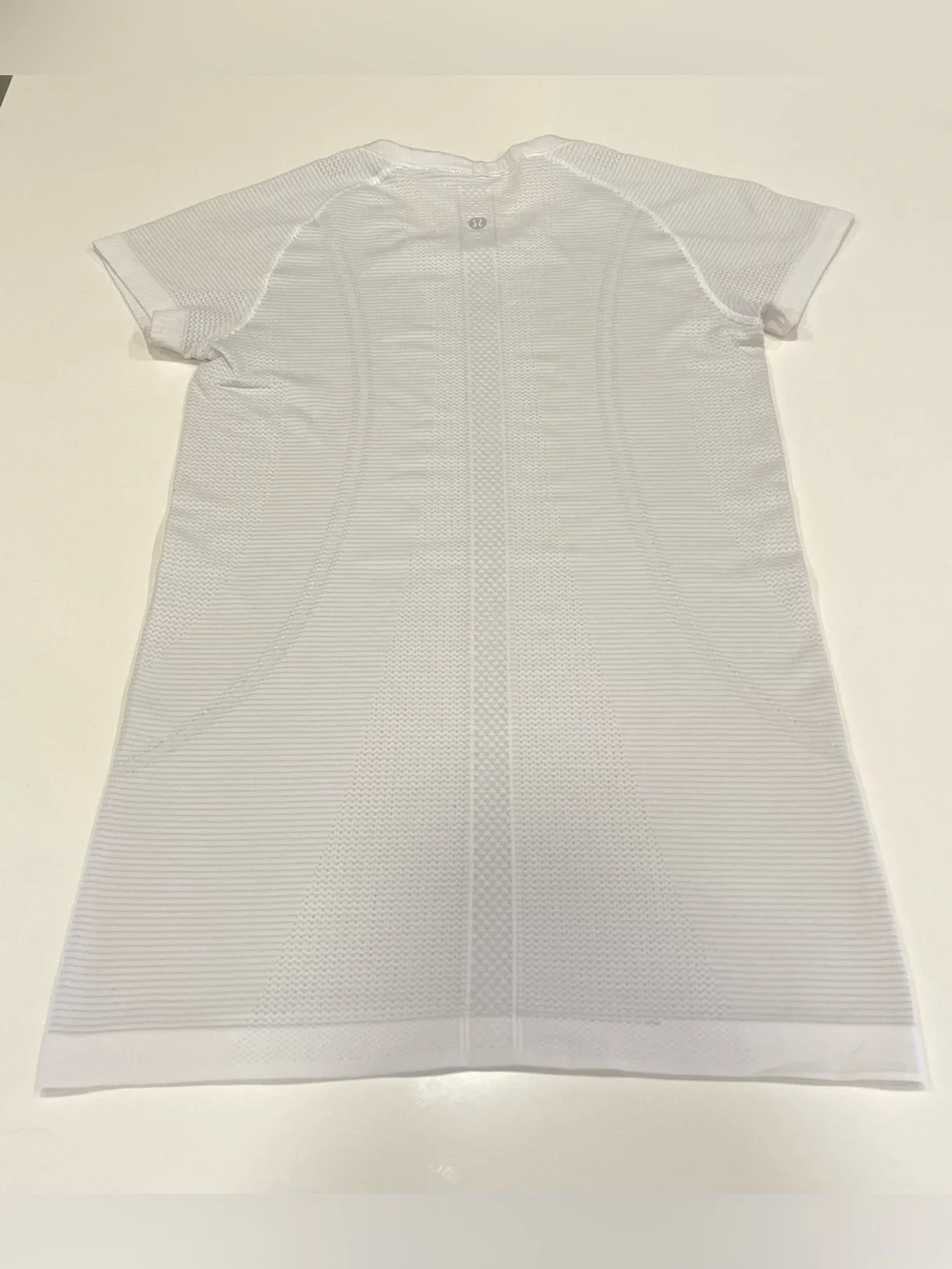 Lululemon Swiftly Tech Short Sleeve Crew - Heathered White